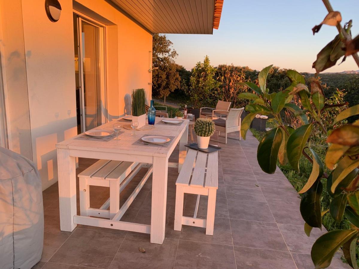 Maison tout confort 4étoiles , Clim, , piscine Bonifacio  Extérieur photo